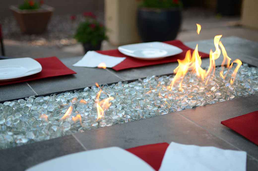 Entertainer 6-Ft. Outdoor Fire Pit Table with Fire Glass, LP/NG Compatible Gas Fire Pit for Patio, Deck and Backyard